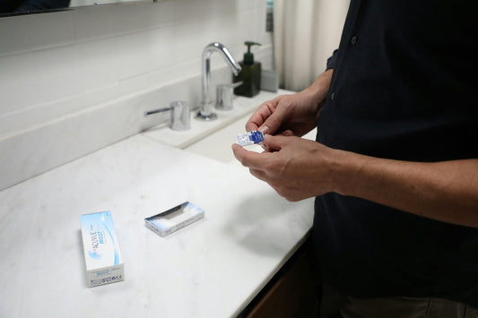 [Guides] Lens Hygiene Mistakes Everyone Makes (But Won’t Admit)